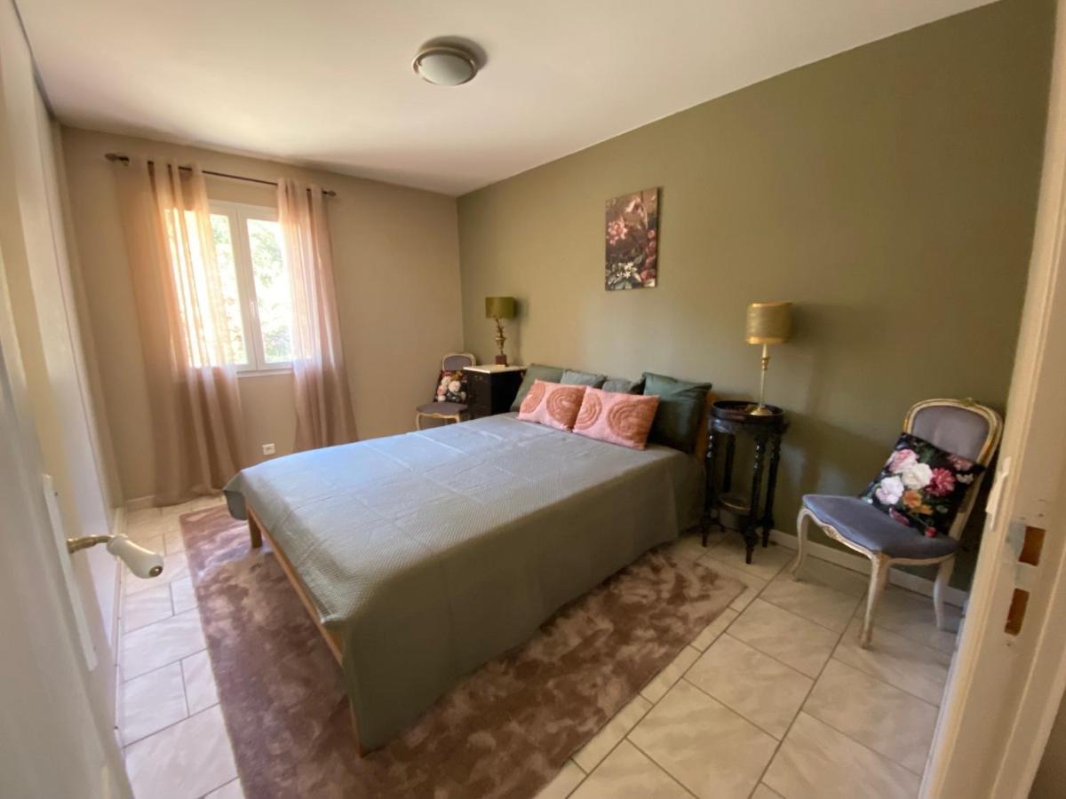 L'Eveil En Provence Bed & Breakfast Entrecasteaux ภายนอก รูปภาพ