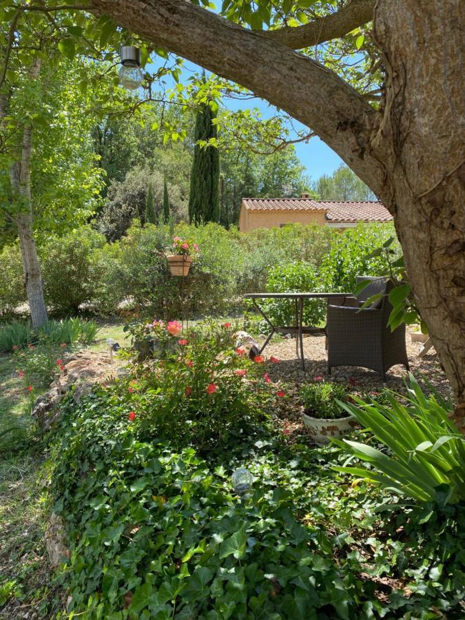 L'Eveil En Provence Bed & Breakfast Entrecasteaux ภายนอก รูปภาพ