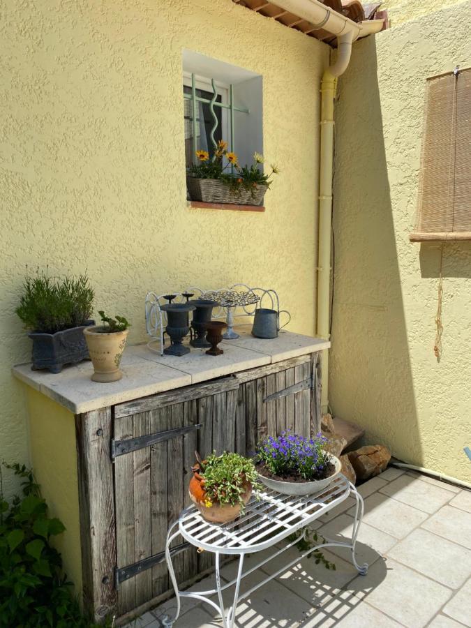 L'Eveil En Provence Bed & Breakfast Entrecasteaux ภายนอก รูปภาพ