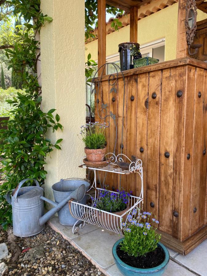 L'Eveil En Provence Bed & Breakfast Entrecasteaux ภายนอก รูปภาพ