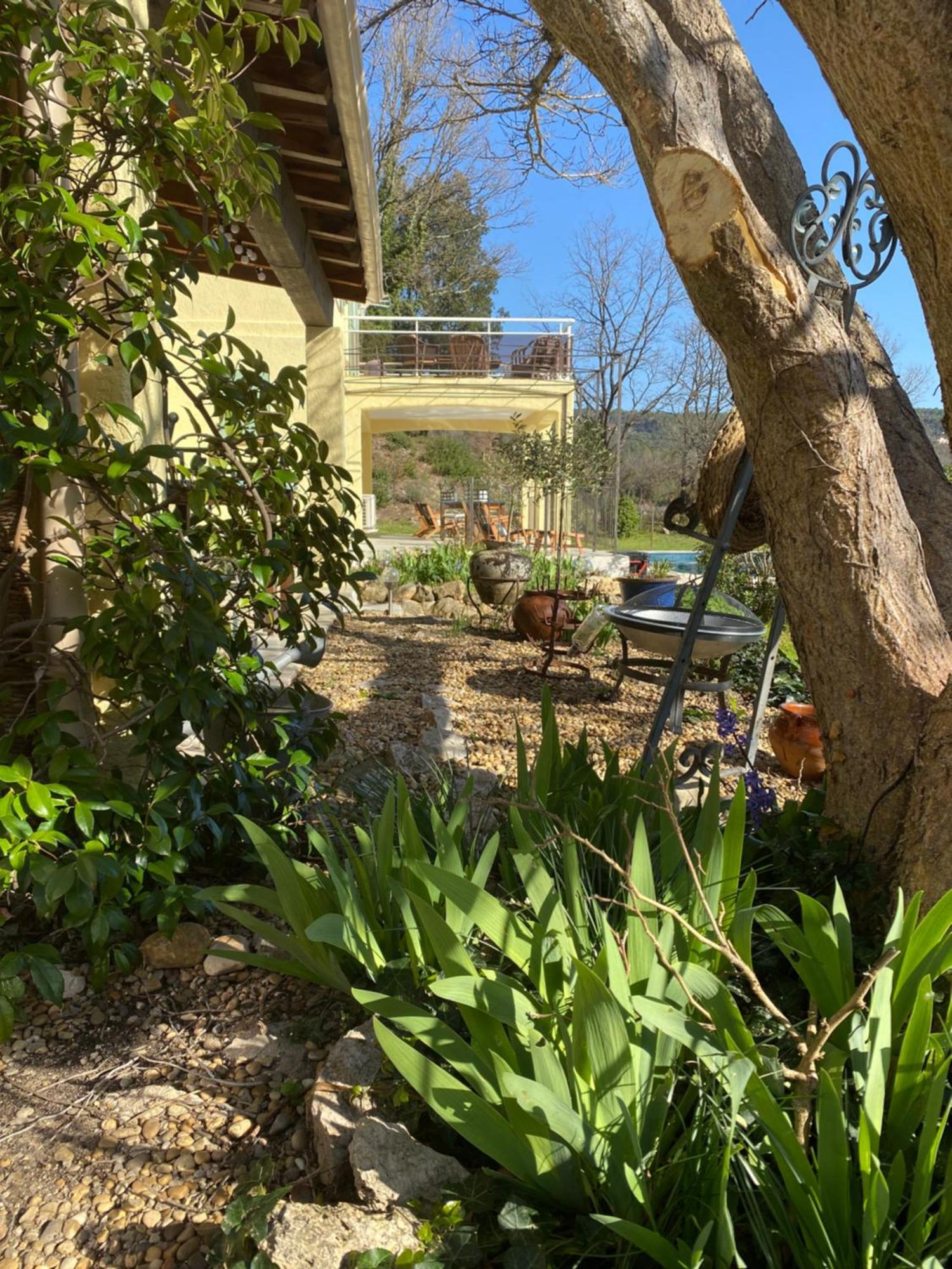 L'Eveil En Provence Bed & Breakfast Entrecasteaux ภายนอก รูปภาพ