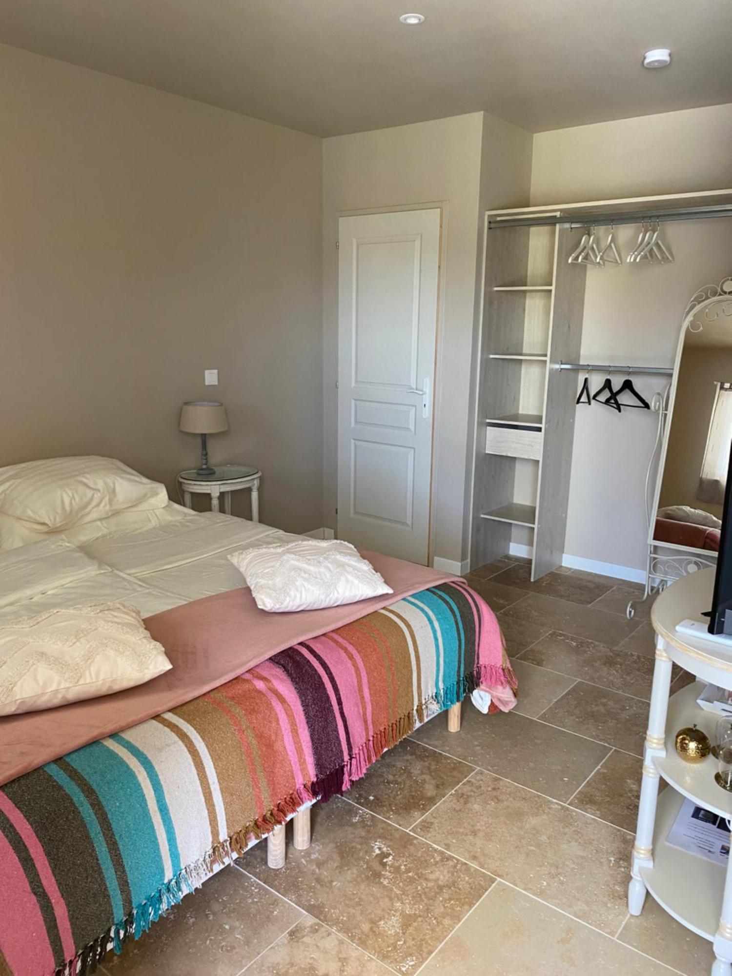 L'Eveil En Provence Bed & Breakfast Entrecasteaux ภายนอก รูปภาพ