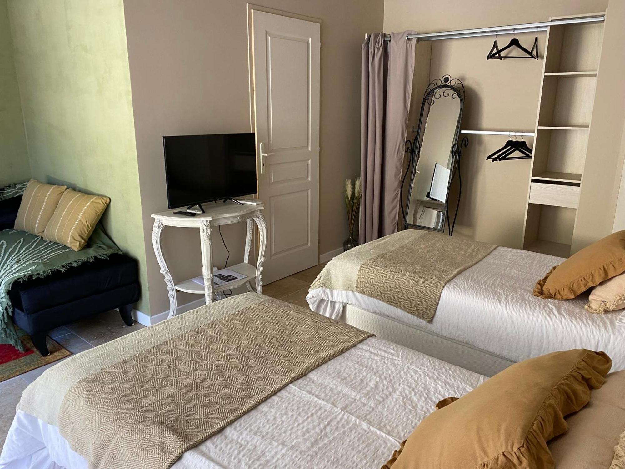 L'Eveil En Provence Bed & Breakfast Entrecasteaux ภายนอก รูปภาพ
